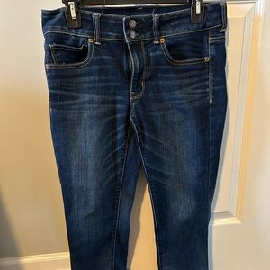 American Eagle Outfitters Super Stretch Artist Crop Denim Medium Wash Jeans Sz 8